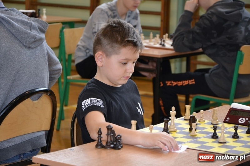 Zdjęcie w galerii na portalu naszraciborz.pl: Międzynarodowy turniej szachowy w Tworkowie  wiadomości z regionu