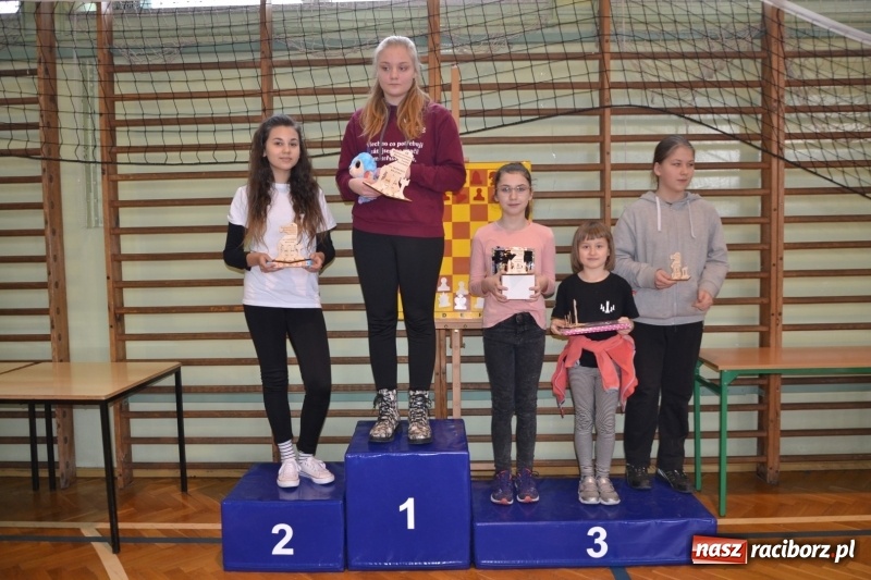 Zdjęcie w galerii na portalu naszraciborz.pl: Międzynarodowy turniej szachowy w Tworkowie  wiadomości z regionu