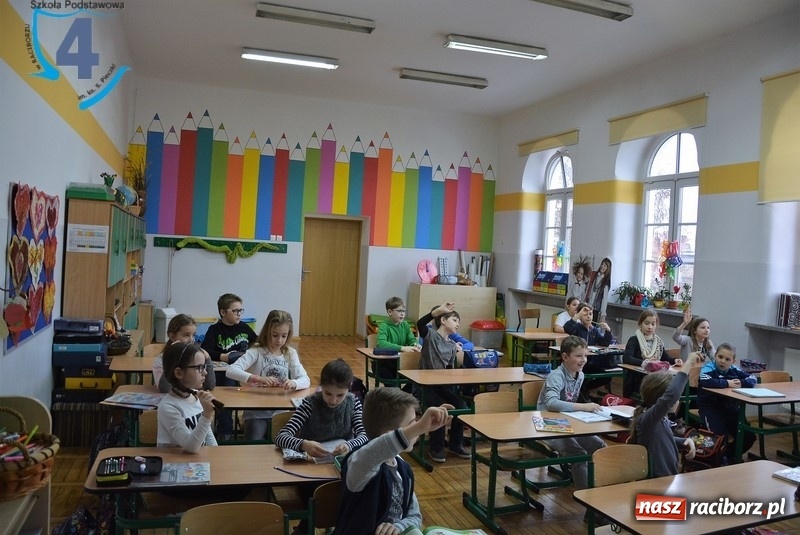 Zdjęcie w galerii na portalu naszraciborz.pl: Metamorfozy raciborskiej Czwórki wiadomości z regionu