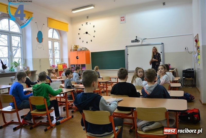 Zdjęcie w galerii na portalu naszraciborz.pl: Metamorfozy raciborskiej Czwórki wiadomości z regionu