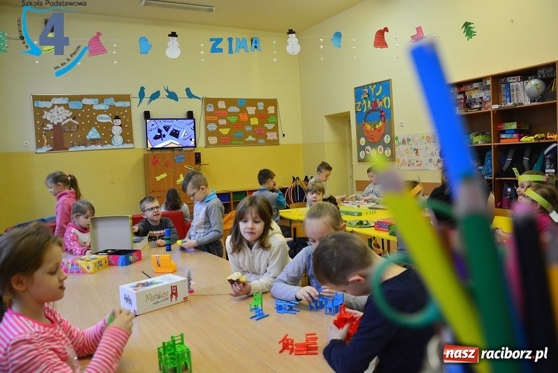 Zdjęcie w galerii na portalu naszraciborz.pl: Metamorfozy raciborskiej Czwórki wiadomości z regionu