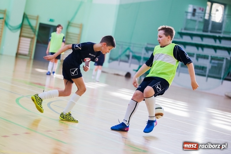 Zdjęcie w galerii na portalu naszraciborz.pl: Sobotnie mecze młodzików w Arenie Rafako wiadomości z regionu