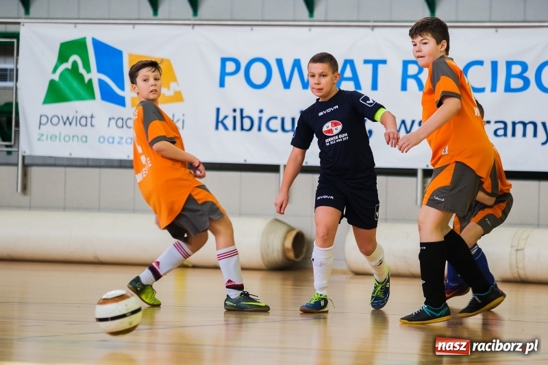 Zdjęcie w galerii na portalu naszraciborz.pl: Sobotnie mecze młodzików w Arenie Rafako wiadomości z regionu