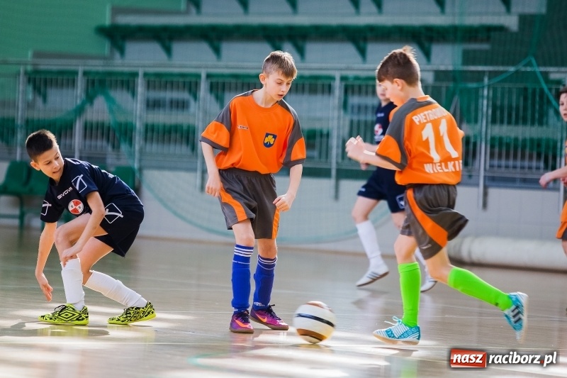 Zdjęcie w galerii na portalu naszraciborz.pl: Sobotnie mecze młodzików w Arenie Rafako wiadomości z regionu