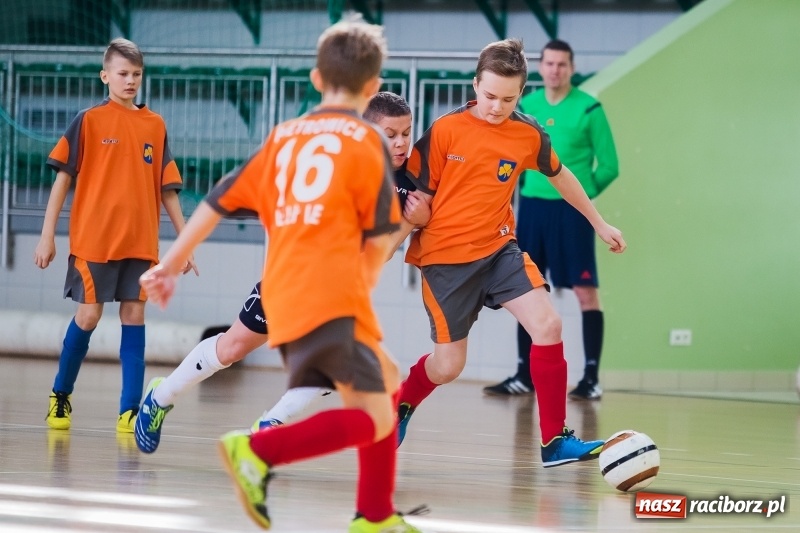 Zdjęcie w galerii na portalu naszraciborz.pl: Sobotnie mecze młodzików w Arenie Rafako wiadomości z regionu