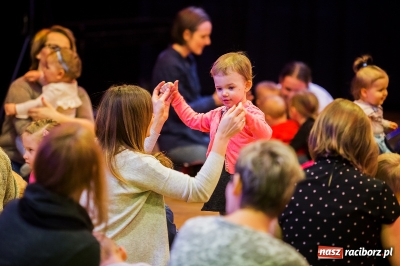 Zdjęcie w galerii na portalu naszraciborz.pl: Maluchy w krainie dźwięku w RCK wiadomości z regionu