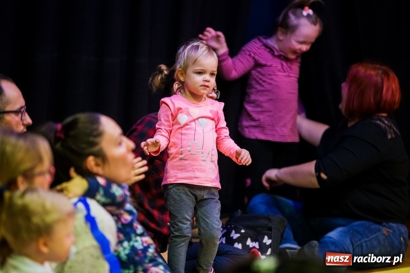 Zdjęcie w galerii na portalu naszraciborz.pl: Maluchy w krainie dźwięku w RCK wiadomości z regionu