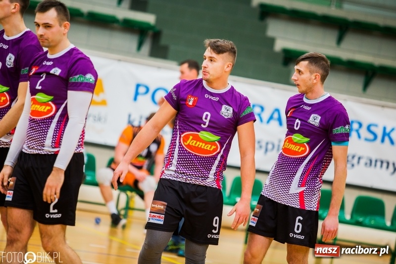 Zdjęcie w galerii na portalu naszraciborz.pl: AZS Rafako Racibórz przegrał pojedynek na szczycie wiadomości z regionu
