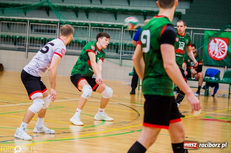 Zdjęcie w galerii na portalu naszraciborz.pl: AZS Rafako Racibórz przegrał pojedynek na szczycie wiadomości z regionu