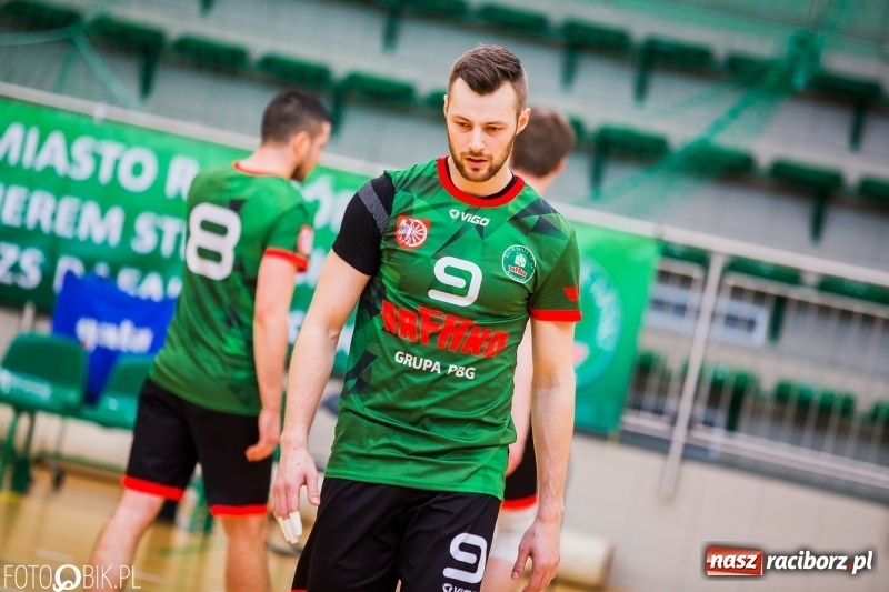 Zdjęcie w galerii na portalu naszraciborz.pl: AZS Rafako Racibórz przegrał pojedynek na szczycie wiadomości z regionu