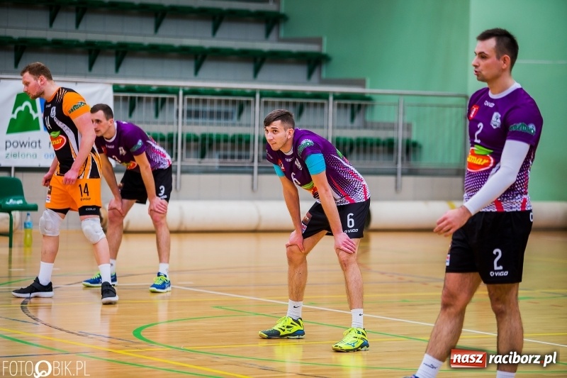 Zdjęcie w galerii na portalu naszraciborz.pl: AZS Rafako Racibórz przegrał pojedynek na szczycie wiadomości z regionu