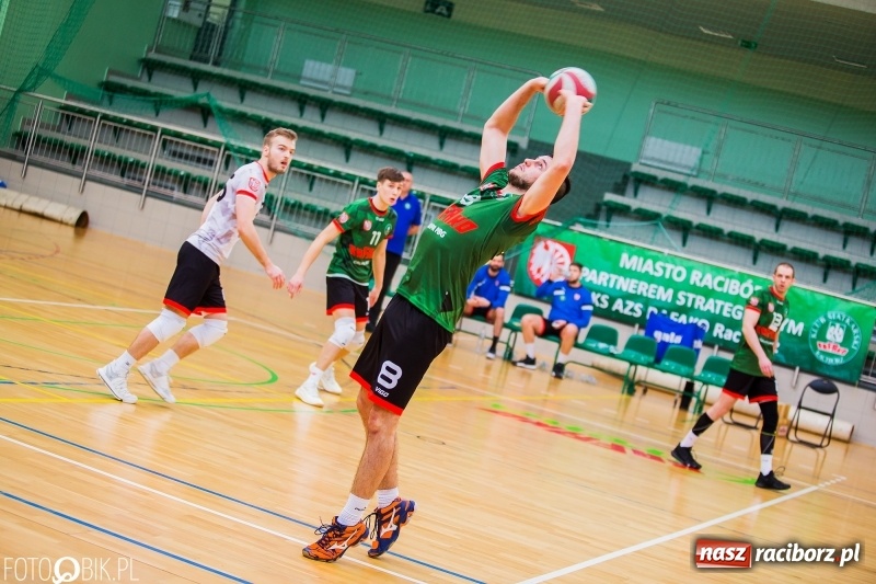 Zdjęcie w galerii na portalu naszraciborz.pl: AZS Rafako Racibórz przegrał pojedynek na szczycie wiadomości z regionu