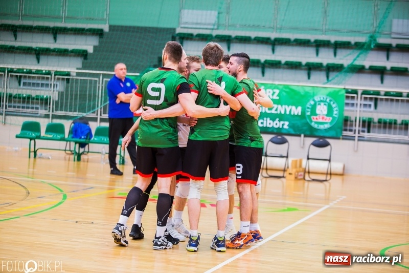 Zdjęcie w galerii na portalu naszraciborz.pl: AZS Rafako Racibórz przegrał pojedynek na szczycie wiadomości z regionu