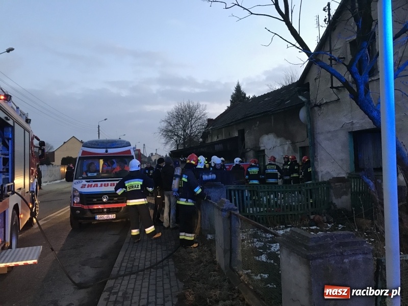 Zdjęcie w galerii na portalu naszraciborz.pl: Starszy mężczyzna zginął w pożarze domu w Tworkowie! wiadomości z regionu