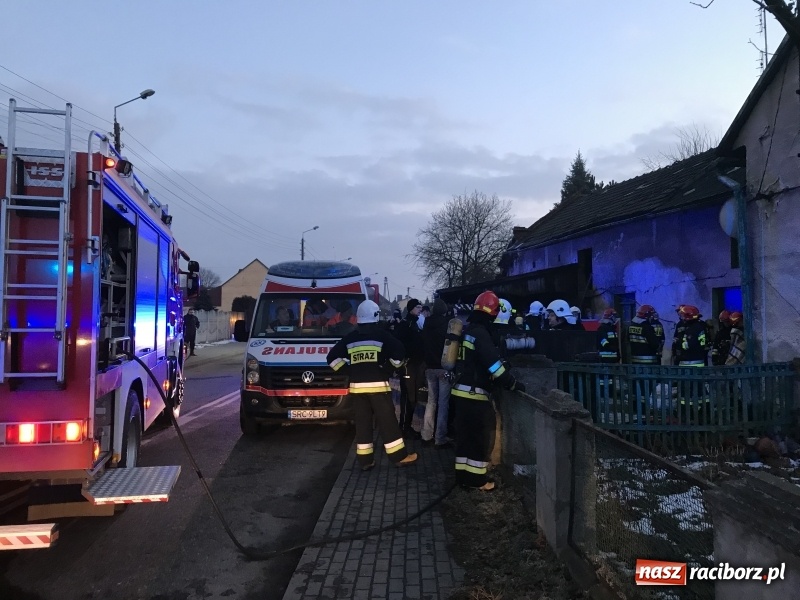 Zdjęcie w galerii na portalu naszraciborz.pl: Starszy mężczyzna zginął w pożarze domu w Tworkowie! wiadomości z regionu