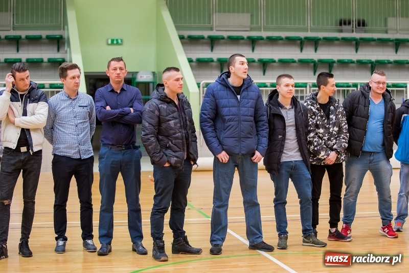 Zdjęcie w galerii na portalu naszraciborz.pl: XVII sezon Halowej Ligi Piłki Nożnej w Raciborzu przeszedł do historii wiadomości z regionu