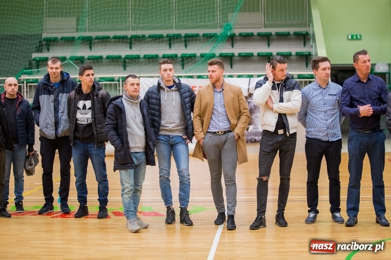 Zdjęcie w galerii na portalu naszraciborz.pl: XVII sezon Halowej Ligi Piłki Nożnej w Raciborzu przeszedł do historii wiadomości z regionu