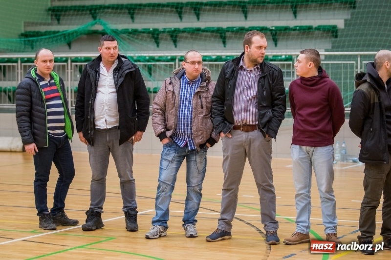 Zdjęcie w galerii na portalu naszraciborz.pl: XVII sezon Halowej Ligi Piłki Nożnej w Raciborzu przeszedł do historii wiadomości z regionu
