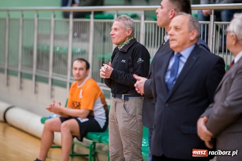 Zdjęcie w galerii na portalu naszraciborz.pl: XVII sezon Halowej Ligi Piłki Nożnej w Raciborzu przeszedł do historii wiadomości z regionu