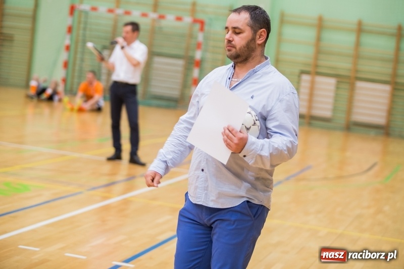 Zdjęcie w galerii na portalu naszraciborz.pl: XVII sezon Halowej Ligi Piłki Nożnej w Raciborzu przeszedł do historii wiadomości z regionu