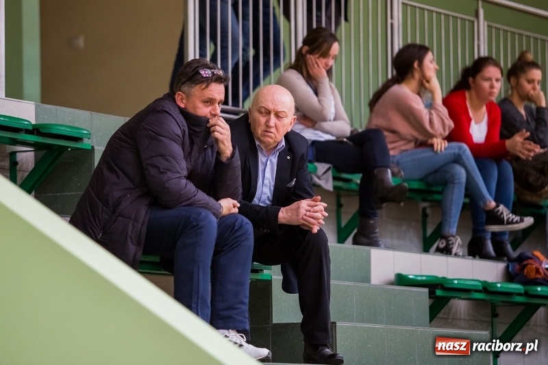 Zdjęcie w galerii na portalu naszraciborz.pl: XVII sezon Halowej Ligi Piłki Nożnej w Raciborzu przeszedł do historii wiadomości z regionu