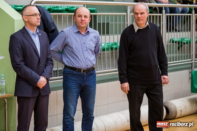 Zdjęcie w galerii na portalu naszraciborz.pl: XVII sezon Halowej Ligi Piłki Nożnej w Raciborzu przeszedł do historii wiadomości z regionu