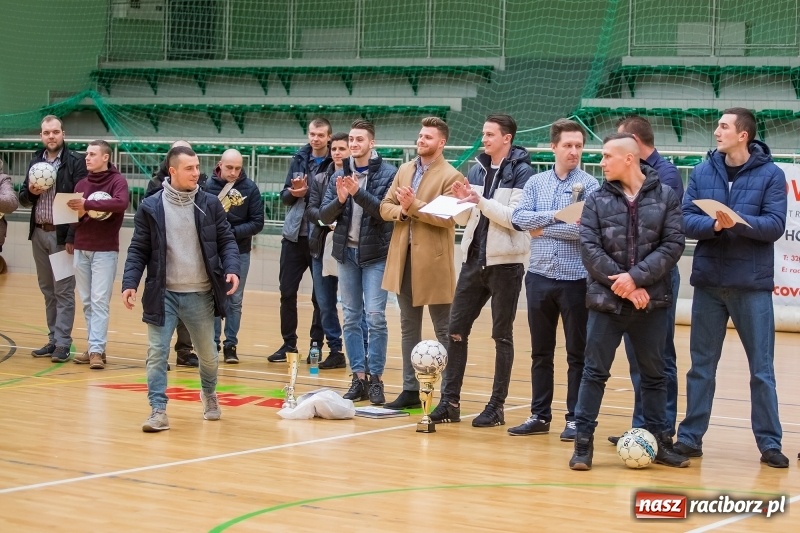Zdjęcie w galerii na portalu naszraciborz.pl: XVII sezon Halowej Ligi Piłki Nożnej w Raciborzu przeszedł do historii wiadomości z regionu
