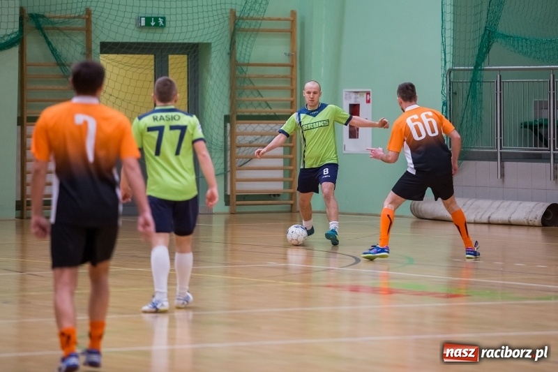 Zdjęcie w galerii na portalu naszraciborz.pl: XVII sezon Halowej Ligi Piłki Nożnej w Raciborzu przeszedł do historii wiadomości z regionu