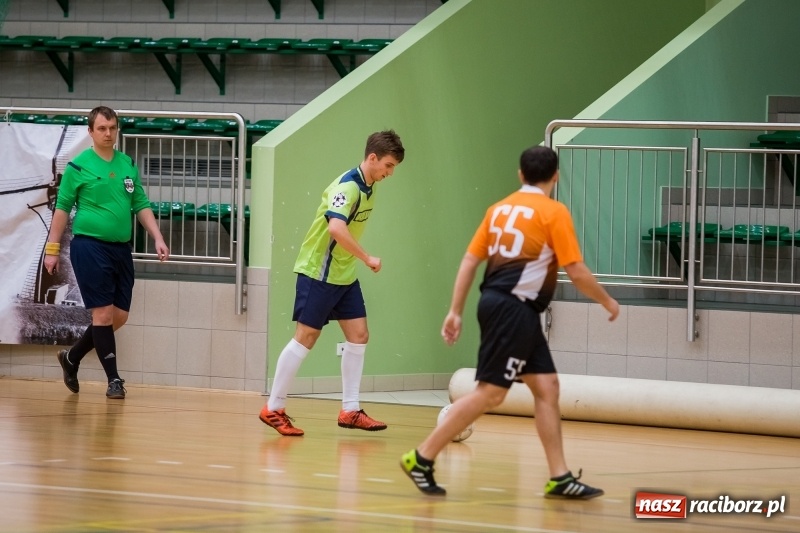 Zdjęcie w galerii na portalu naszraciborz.pl: XVII sezon Halowej Ligi Piłki Nożnej w Raciborzu przeszedł do historii wiadomości z regionu