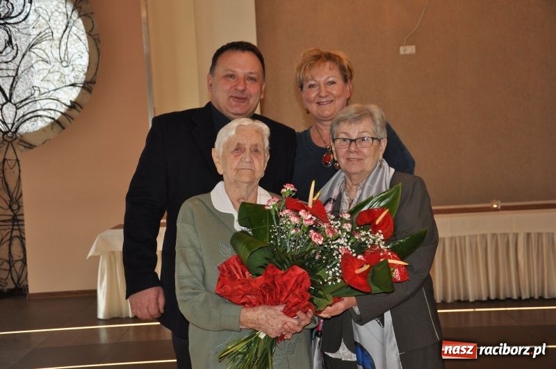 Zdjęcie w galerii na portalu naszraciborz.pl: Jadwiga Krybus z Kuźni Raciborskiej świętowała setne urodziny wiadomości z regionu