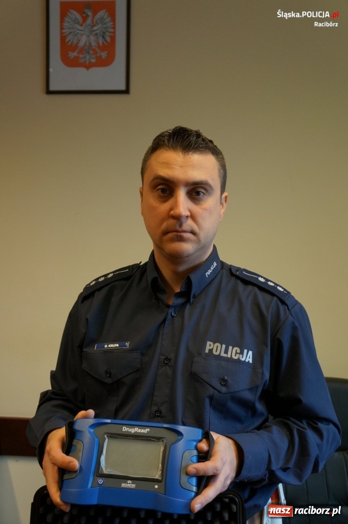Zdjęcie w galerii na portalu naszraciborz.pl: Raciborscy policjanci dostali nowy sprzęt. Szczęśliwa jest szczególnie drogówka wiadomości z regionu