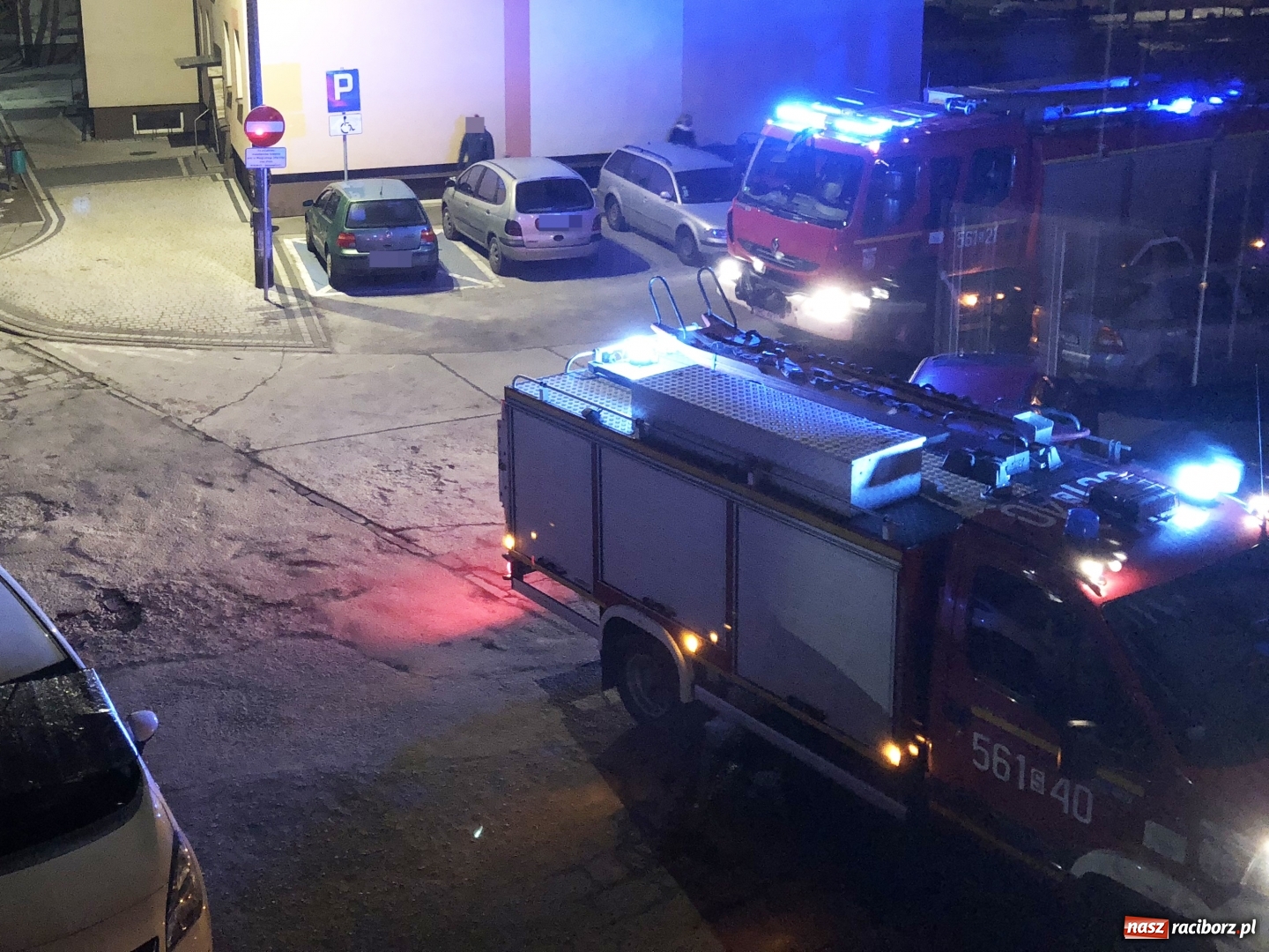 Zdjęcie w galerii na portalu naszraciborz.pl: CZAD w mieszkaniach przy ulicy Waryńskiego w Raciborzu! wiadomości z regionu