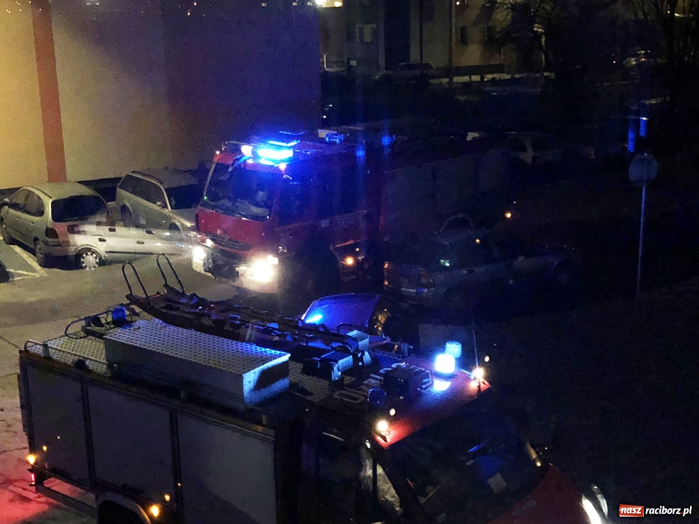 Zdjęcie w galerii na portalu naszraciborz.pl: CZAD w mieszkaniach przy ulicy Waryńskiego w Raciborzu! wiadomości z regionu