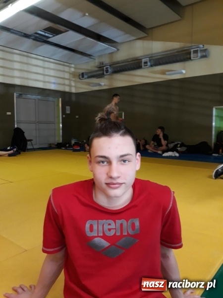 Zdjęcie w galerii na portalu naszraciborz.pl: Pływanie: Dawid Dziedzic najlepszy w stylu zmiennym wiadomości z regionu