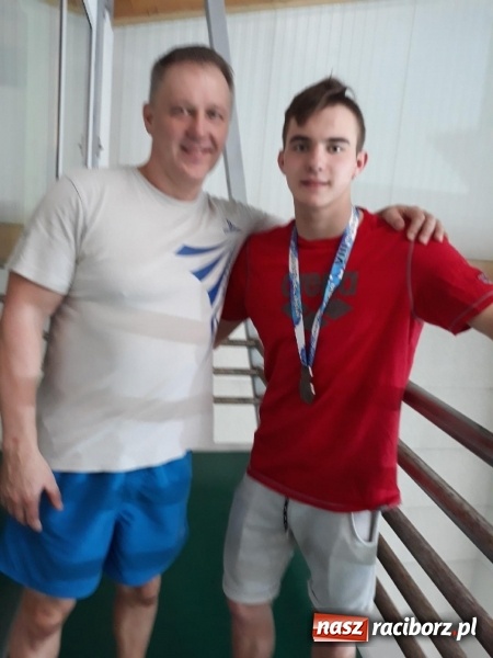 Zdjęcie w galerii na portalu naszraciborz.pl: Pływanie: Dawid Dziedzic najlepszy w stylu zmiennym wiadomości z regionu