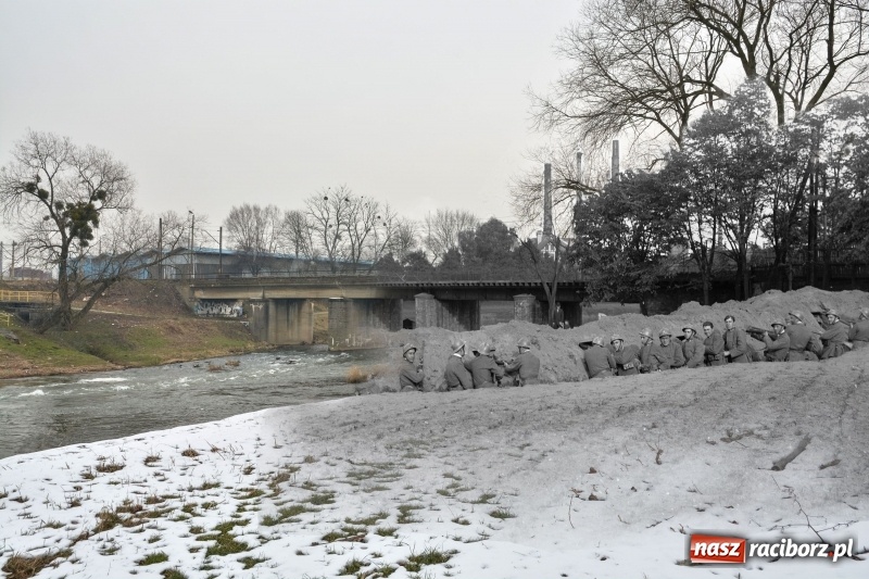 Zdjęcie w galerii na portalu naszraciborz.pl: Dawny Racibórz przez szkło. Radny i prezydent proponują zwiedzanie miasta z historycznym akcentem [FOTO] wiadomości z regionu