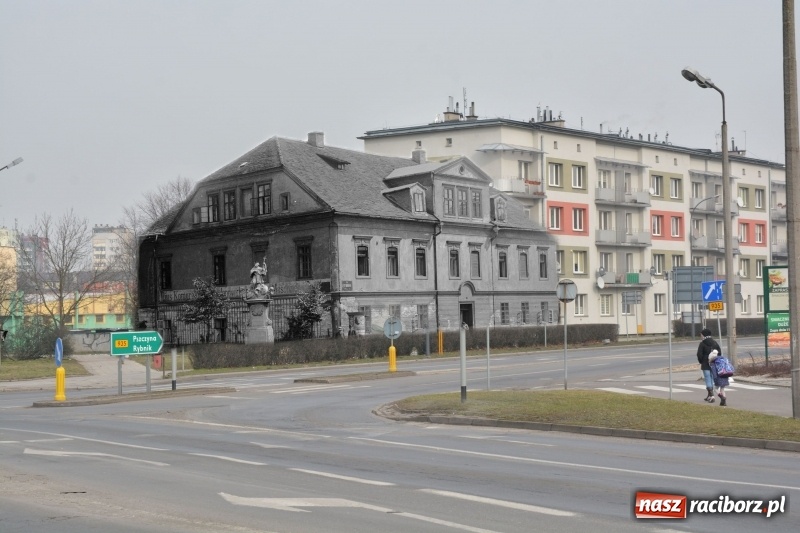 Zdjęcie w galerii na portalu naszraciborz.pl: Dawny Racibórz przez szkło. Radny i prezydent proponują zwiedzanie miasta z historycznym akcentem [FOTO] wiadomości z regionu