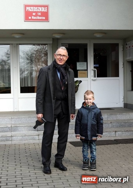 Zdjęcie w galerii na portalu naszraciborz.pl: Prezydent Wiktor podpisał urzędnicze podwyżki wiadomości z regionu