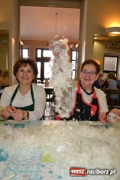 Zdjęcie w galerii na portalu naszraciborz.pl: Tworków. Przy piyrzu jest czas na klachy  wiadomości z regionu