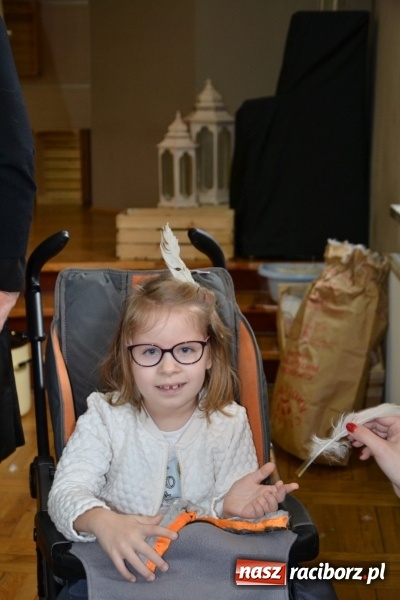 Zdjęcie w galerii na portalu naszraciborz.pl: Tworków. Przy piyrzu jest czas na klachy  wiadomości z regionu