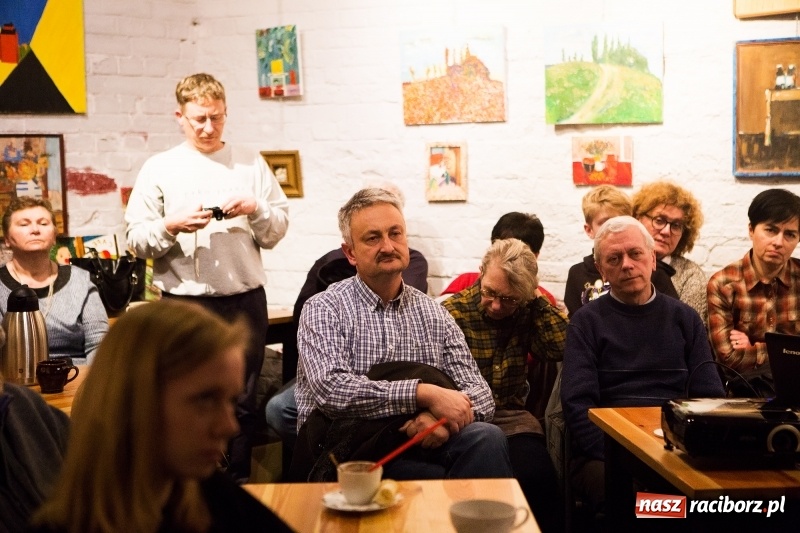 Zdjęcie w galerii na portalu naszraciborz.pl: 80. Herbatka Pana Radka na Końcu Świata. Tym razem tematem Ziemia Święta wiadomości z regionu