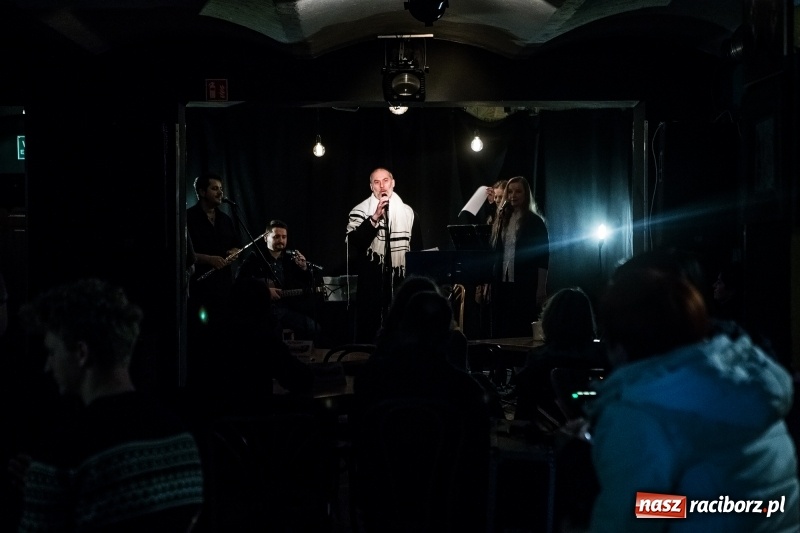 Zdjęcie w galerii na portalu naszraciborz.pl: 80. Herbatka Pana Radka na Końcu Świata. Tym razem tematem Ziemia Święta wiadomości z regionu