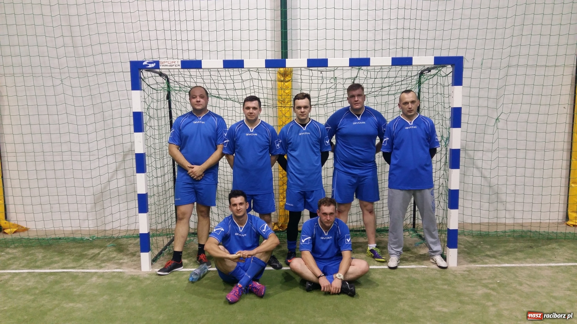 Zdjęcie w galerii na portalu naszraciborz.pl: IV edycja Rudzkiej Amatorskiej Ligi Piłki Nożnej Pięcioosobowej za nami wiadomości z regionu