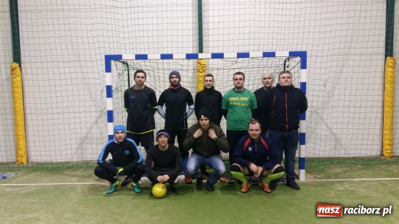 Zdjęcie w galerii na portalu naszraciborz.pl: IV edycja Rudzkiej Amatorskiej Ligi Piłki Nożnej Pięcioosobowej za nami wiadomości z regionu