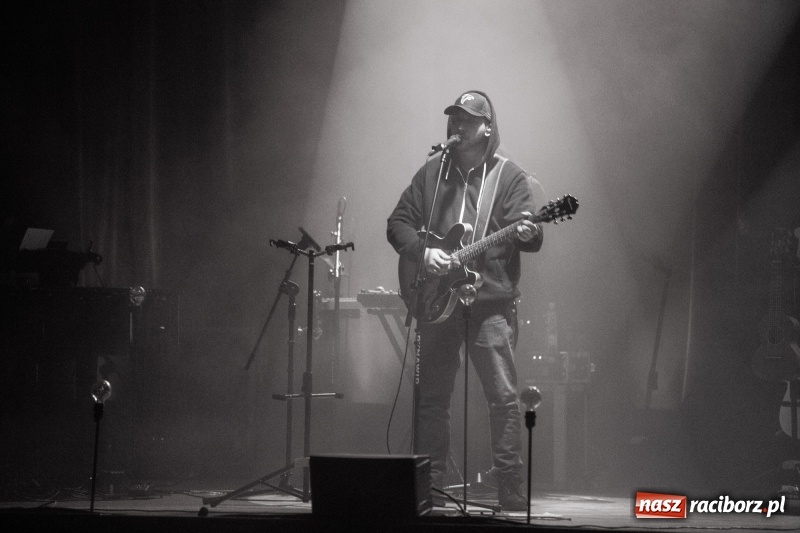 Zdjęcie w galerii na portalu naszraciborz.pl: Kortez na deskach Raciborskiego Centrum Kultury wiadomości z regionu