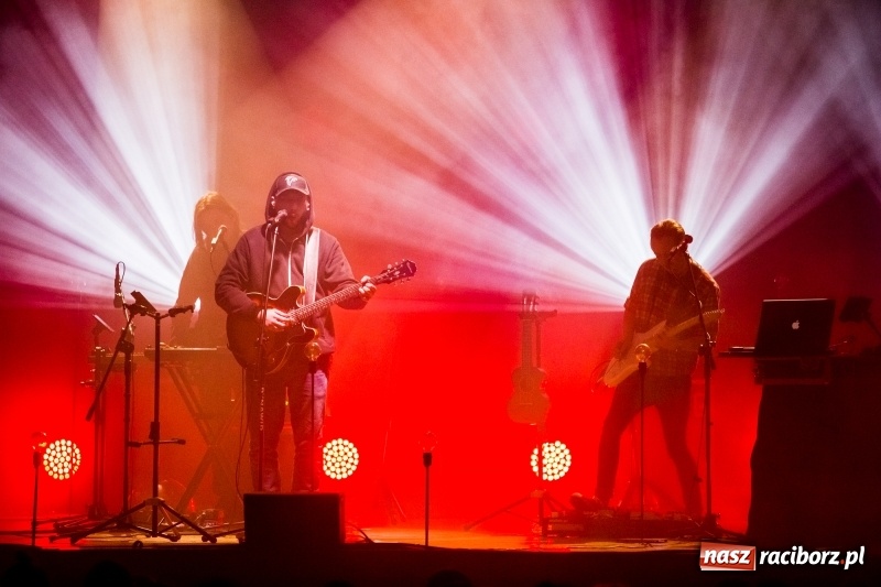 Zdjęcie w galerii na portalu naszraciborz.pl: Kortez na deskach Raciborskiego Centrum Kultury wiadomości z regionu