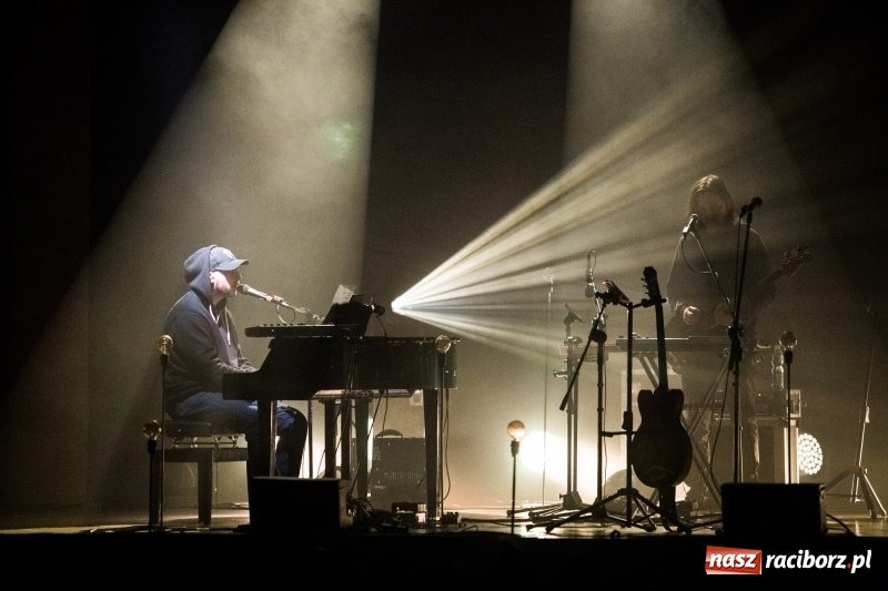 Zdjęcie w galerii na portalu naszraciborz.pl: Kortez na deskach Raciborskiego Centrum Kultury wiadomości z regionu