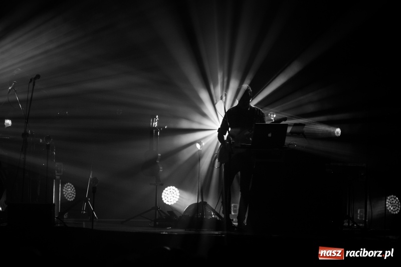 Zdjęcie w galerii na portalu naszraciborz.pl: Kortez na deskach Raciborskiego Centrum Kultury wiadomości z regionu