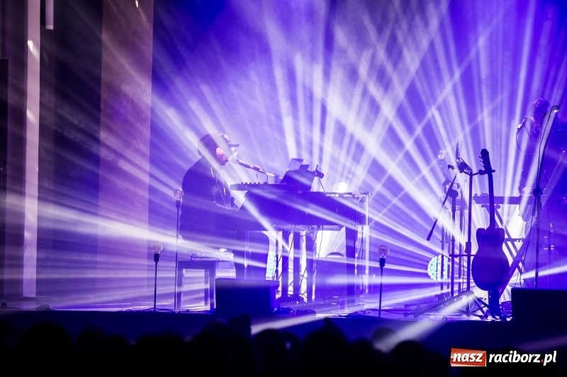 Zdjęcie w galerii na portalu naszraciborz.pl: Kortez na deskach Raciborskiego Centrum Kultury wiadomości z regionu