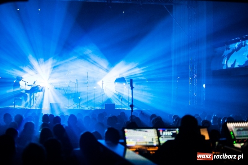 Zdjęcie w galerii na portalu naszraciborz.pl: Kortez na deskach Raciborskiego Centrum Kultury wiadomości z regionu